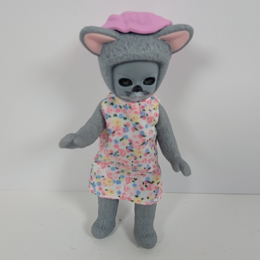 2010 McDonalds Madame Alexander 5 inch Wendy as Big Bad Wolf Gray Cat Doll